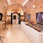 Grand Palace - Small Luxury Of The World