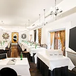 Grand Palace - Small Luxury Of The World فندق 5*