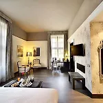 Grand Palace - Small Luxury Of The World