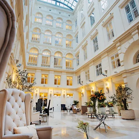 Hotell Grand Palace