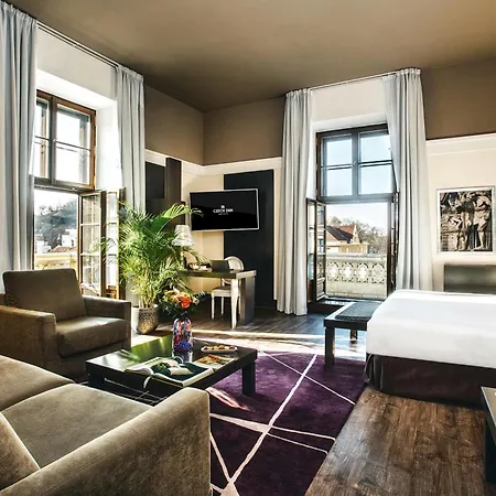 Grand Palace 5*