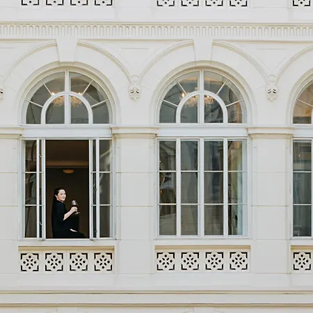 Grand Palace - Small Luxury Of The World 5*