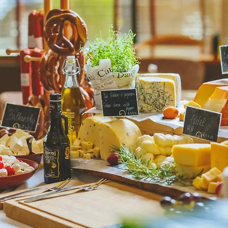 Hotel Grand Palace - Czech Leading 5*