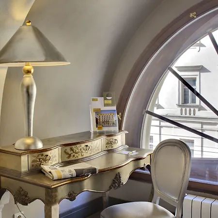 Grand Palace - Small Luxury Of The World Hotel
