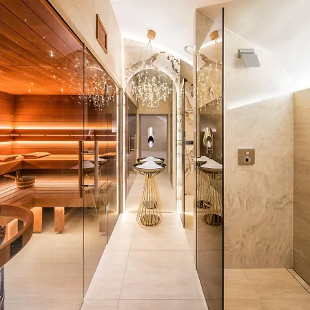 Grand Palace - Small Luxury Of The World Brno
