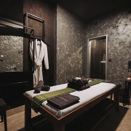 Grand Palace - Small Luxury Of The World Hotel Brno