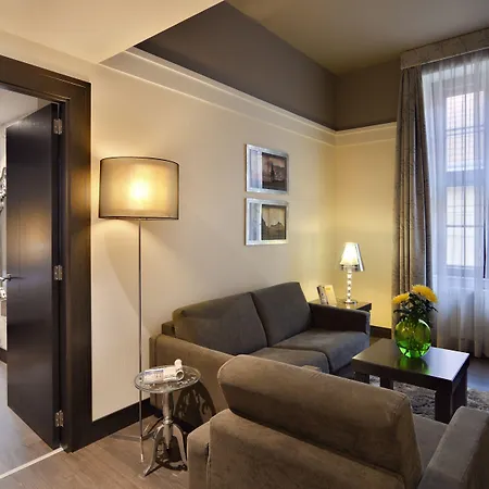 Hotel Grand Palace - Small Luxury Of The World