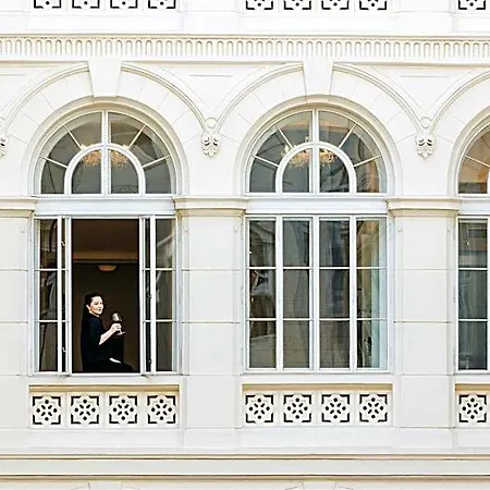 Grand Palace - Small Luxury Of The World