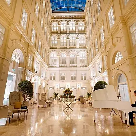 Grand Palace - Small Luxury Of The World Hotel 5*
