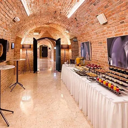 Hotel Grand Palace - Small Luxury Of The World Brno
