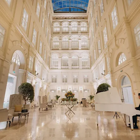 Hotel Grand Palace - Small Luxury Of The World Brno