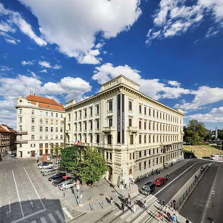 Hotel Grand Palace - Small Luxury Hotels - Operated By Czech Inn