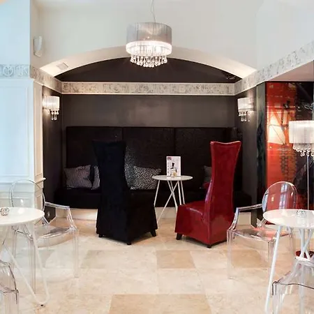 מלון Grand Palace - Small Luxury Of The World ברנו