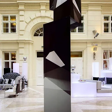 Grand Palace - Small Luxury Of The World Hotel