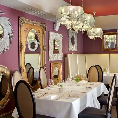 Grand Palace - Small Luxury Of The World מלון