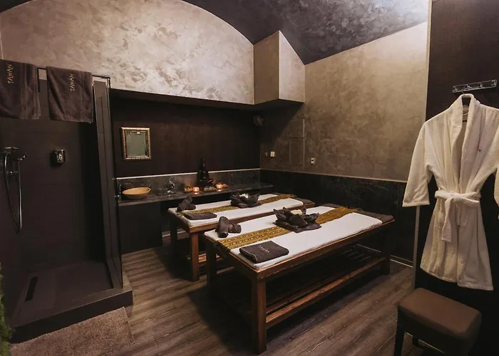 Hotel Grand Palace - Small Luxury Of The World