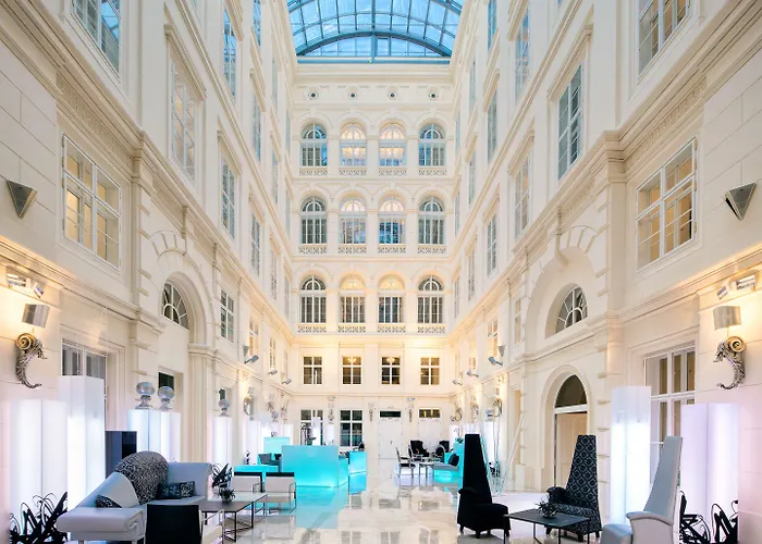 Grand Palace - Small Luxury Of The World 5*