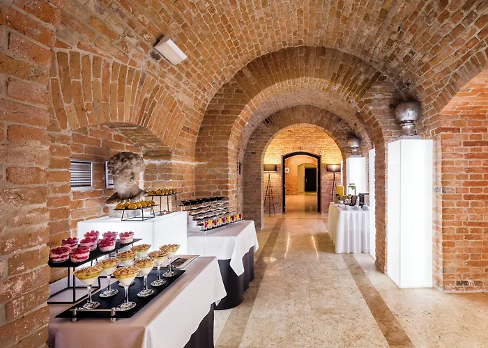 Grand Palace - Small Luxury Of The World فندق